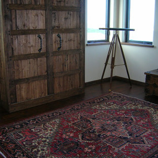 オースティンのサンタフェスタイルのおしゃれなホームジムの写真