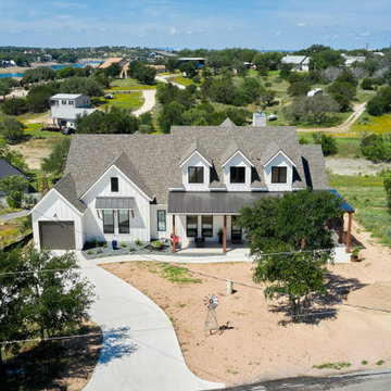 Modern Lakeside Farmhouse Kingsland