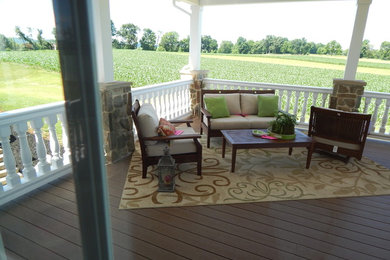Inspiration for a contemporary patio remodel in Philadelphia
