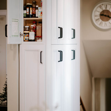 Contrasting Cornell - KraftMaid
