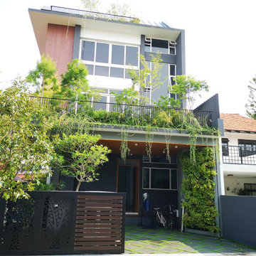 Modern Semi-D garden