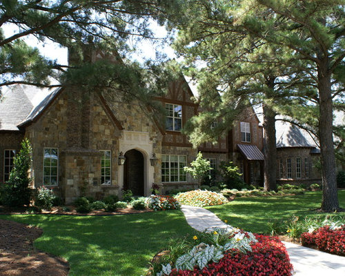 Front Flower Bed Design Ideas & Remodel Pictures | Houzz