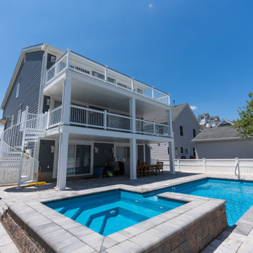 Multilevel Deck with Spiral Staircase