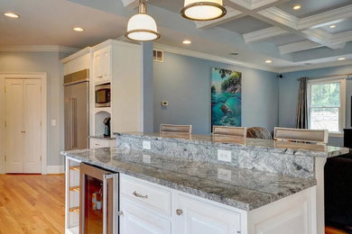 Elegant home bar photo