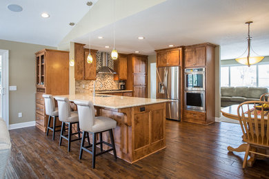 Example of a transitional kitchen design in Minneapolis