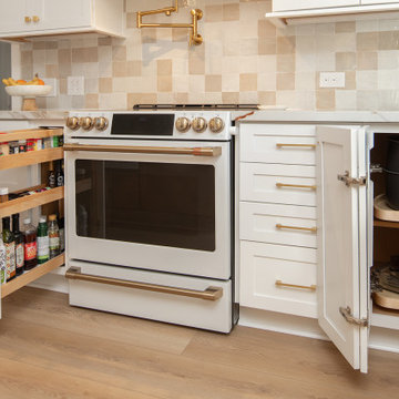 Transitional Kitchen & Bar Design Charlotte, NC