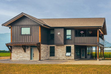 Exterior home photo in Vancouver