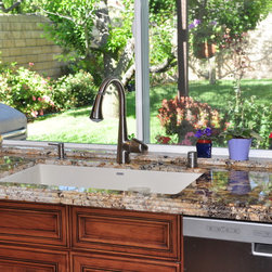 Dynasty Brookside Raided Cherry Cinnamon Onyx - Kitchen Sinks