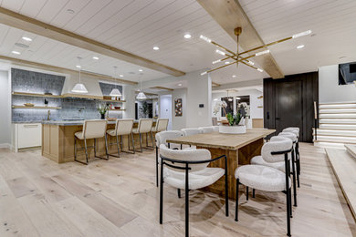 Home design - coastal home design idea in Los Angeles