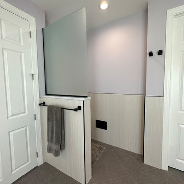 Luxurious and Modern Primary Bathroom