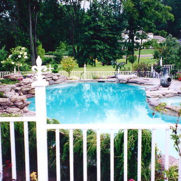 Pool Fence Enclosures