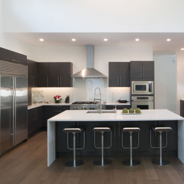 Saugatuck Contemporary Info