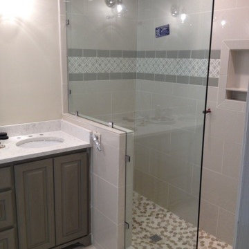 Custom Heavy Glass/Frameless Showers