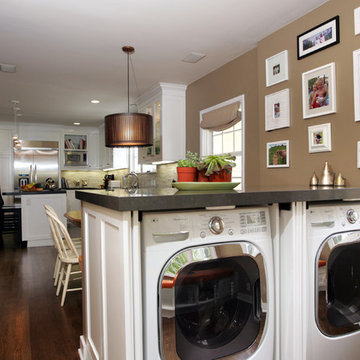 Brentwood Contemporary Kitchen