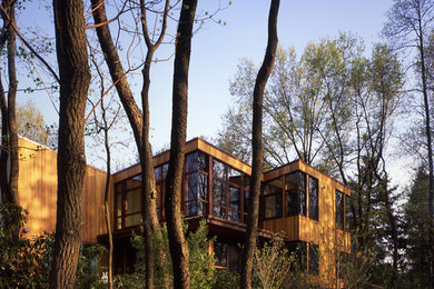 Inspiration for a contemporary exterior home remodel in Philadelphia