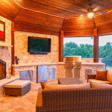 OUTDOOR kitchen