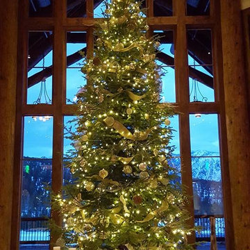Big Sky Christmas Decorating & Wreath Class-Spanish Peaks Mountain Club, Big Sky