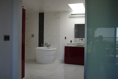 Luxe Bath