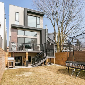 Twins Exterior