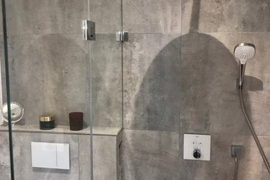 Modernes Badezimmer in Sonstige