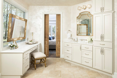 Transitional bathroom photo in Houston
