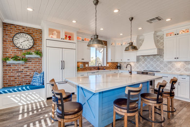 Country kitchen photo in Phoenix