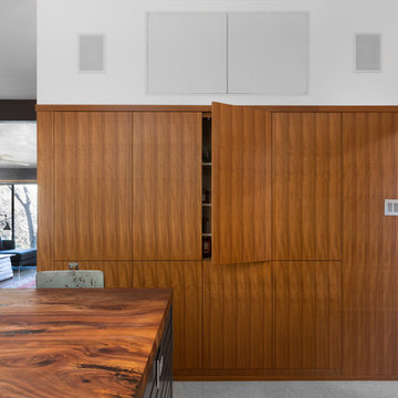 Balcones Mid-Century