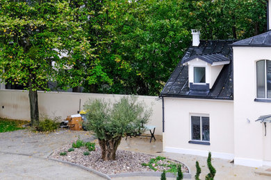 パリにあるおしゃれな家の外観の写真
