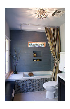 Tub/shower combo or tub and shower stall