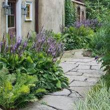 Walkway from garage to house
