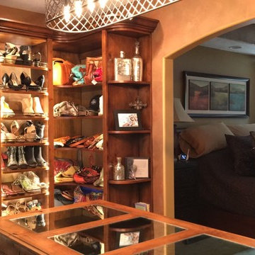 Knotty Alder Closet and Mud Room - West Omaha