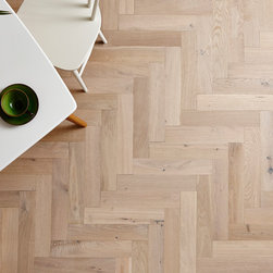 Woodworks by Ted Todd - Aged Collection - Villes Herringbone - 複合フローリング