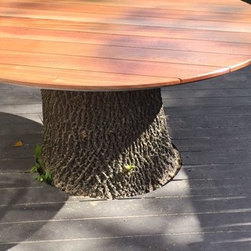 Table or Tree? - Outdoor Dining Tables