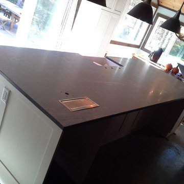 Pietra Cardosa Kitchen