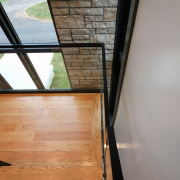 Project #98 | Modern Mono-beam Staircase with Glass Railing