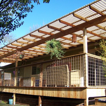 Trex Deck, Cedar Rails and Trellis, Hogwire