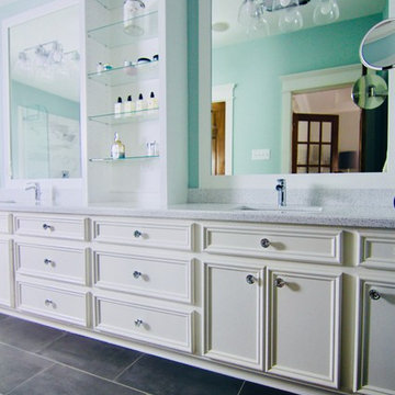 Gillian's Kitchen and Bathroom