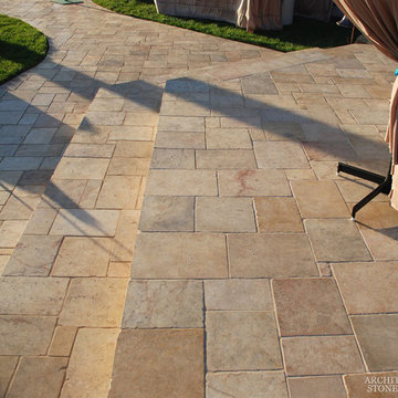 Stone Floor – Antique, Reclaimed Limestone ‘barre gray’ pavers