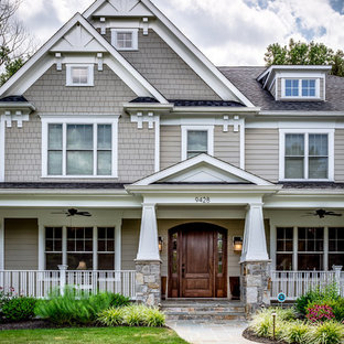 Inspiration för stora amerikanska beige hus, med tre eller fler plan och fiberplattor i betong