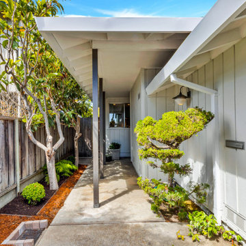 2817 Bayview Dr