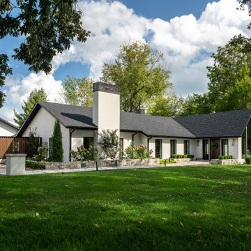 Art-filled Ranch on Natural Bridge
