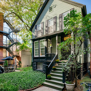 Hidden Corner: An 1890s Lincoln Park Coach House Renovation