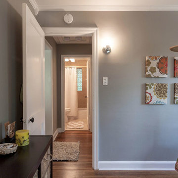 1940's Cottage in Hampton Terrace Sold After Rehab, Staging & Listing
