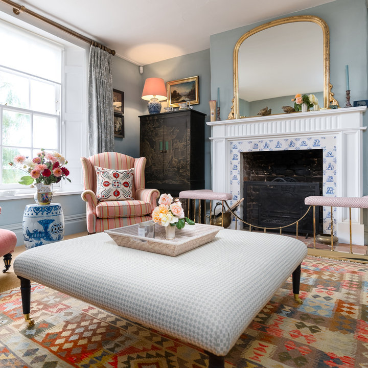 75 Beautiful Living Room with a Standard Fireplace Ideas and Designs ...