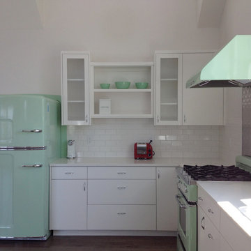 Big Chill Original Retro Refrigerator