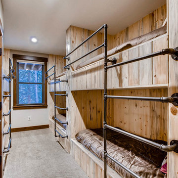 Apre Ski Spruce Log Cabin