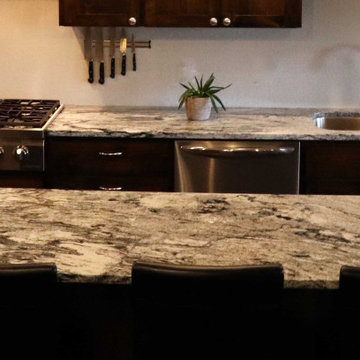 Traditional Kitchen with a Modern Twist -Black and White Polished