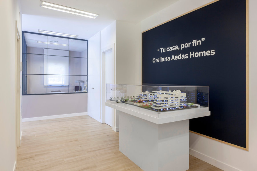 AEDAS HOMES piso piloto promoción Orellana y oficinas