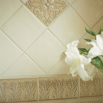 Gramercy Park Bone China 6'' x 6'' and 2'' x 6'' Field, Hamptons Beige Gate Deco