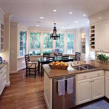 Traditional Kitchen in Green Hills
